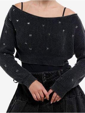 Gray Stud-Embellished Cropped Scoop Neck Sweater